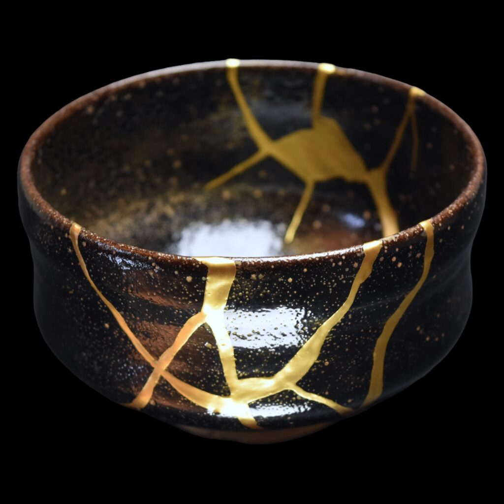 Traditional Kintsugi Shop: Kintsugi By Myriam greff