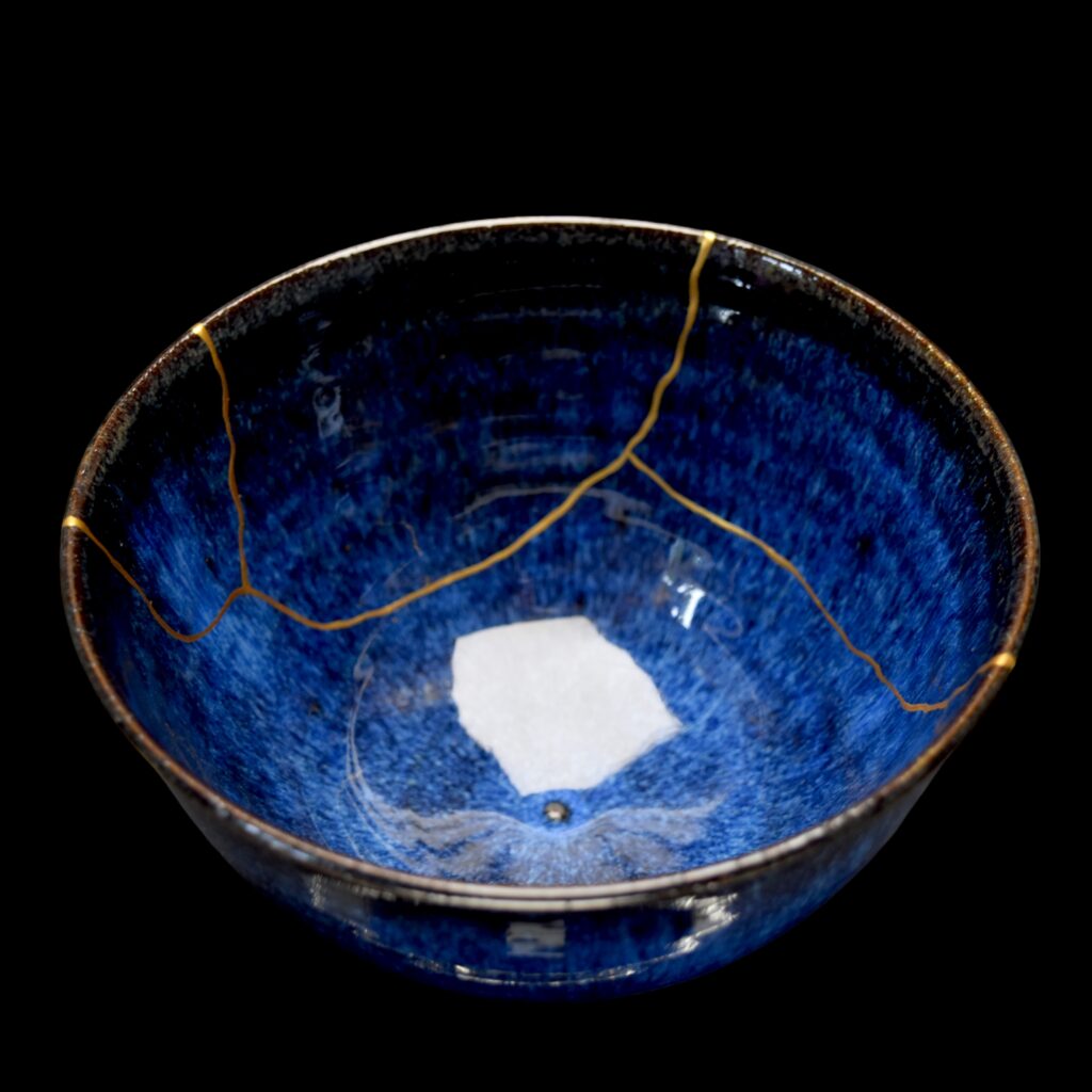 Traditional Kintsugi Shop: Kintsugi By Myriam greff