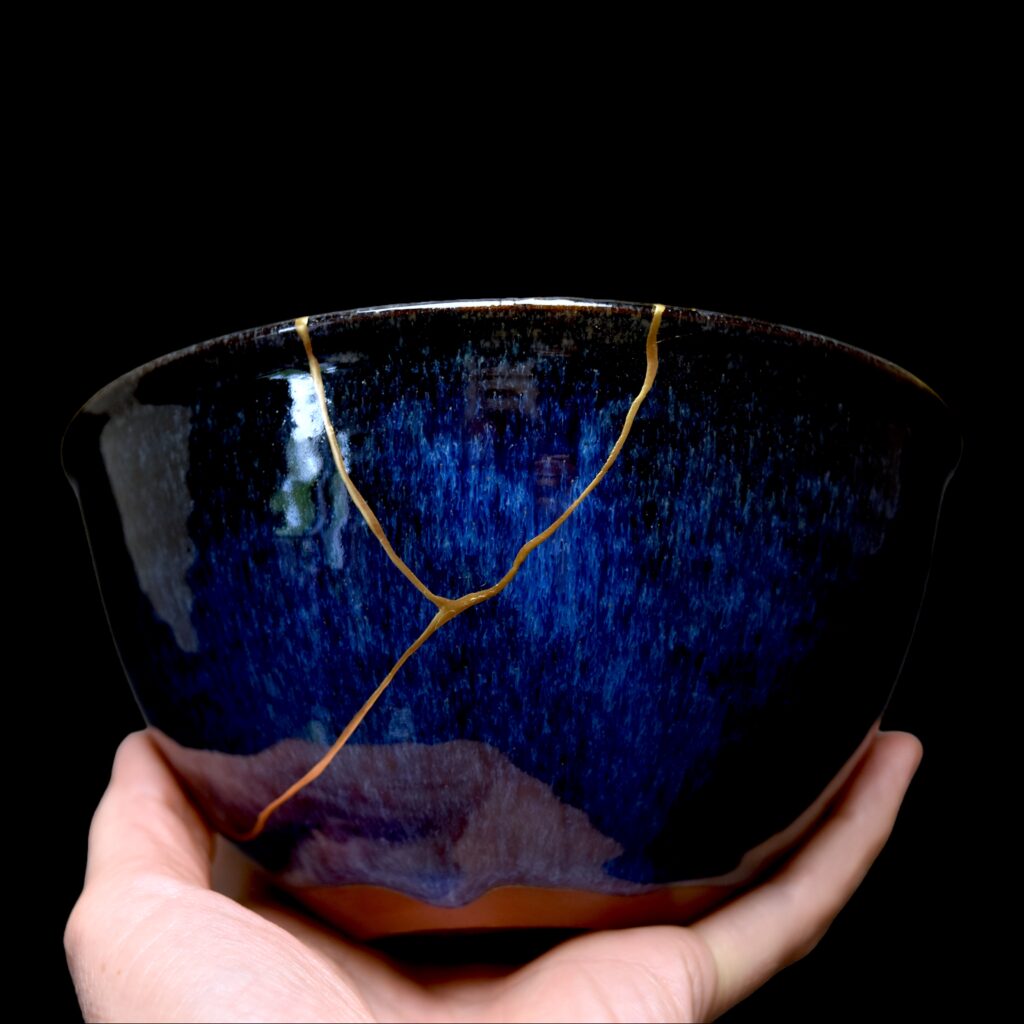 Traditional Kintsugi Shop: Kintsugi By Myriam greff