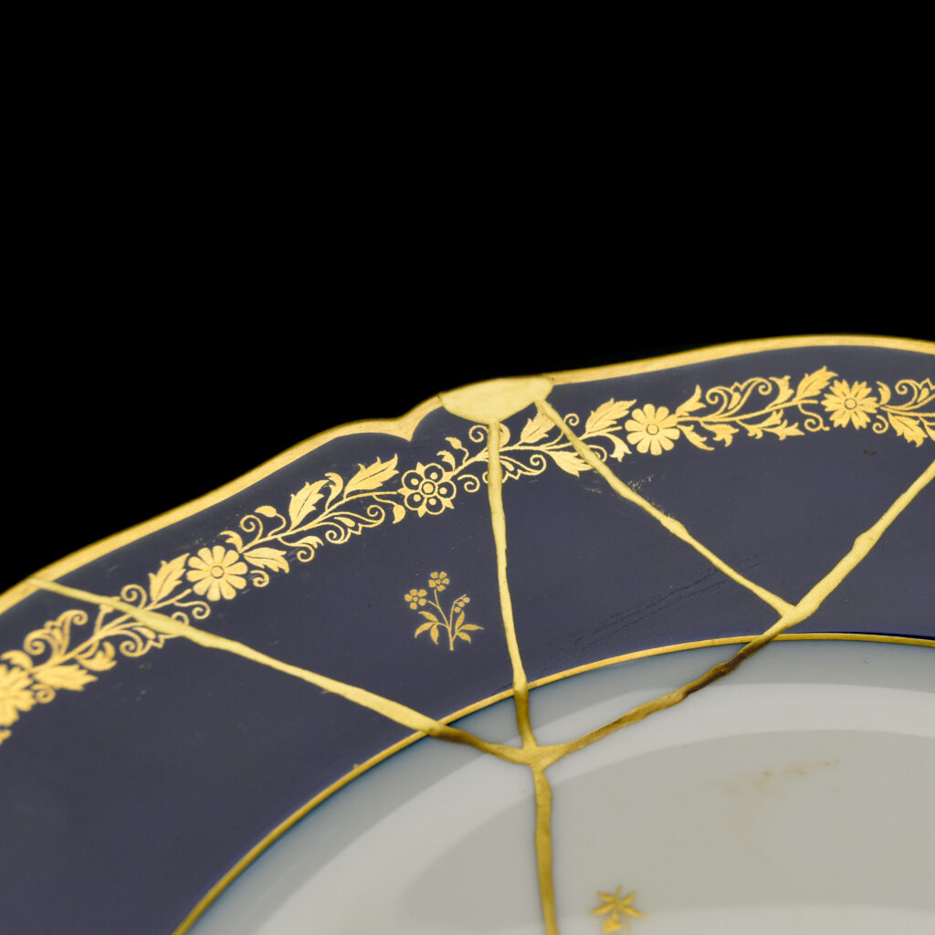 Traditional Kintsugi Shop: Kintsugi By Myriam greff