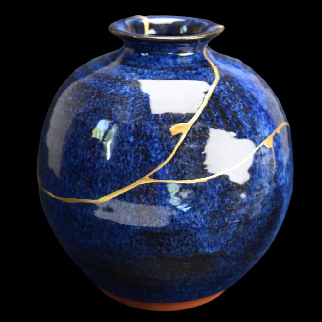 Traditional Kintsugi Shop: Kintsugi By Myriam greff