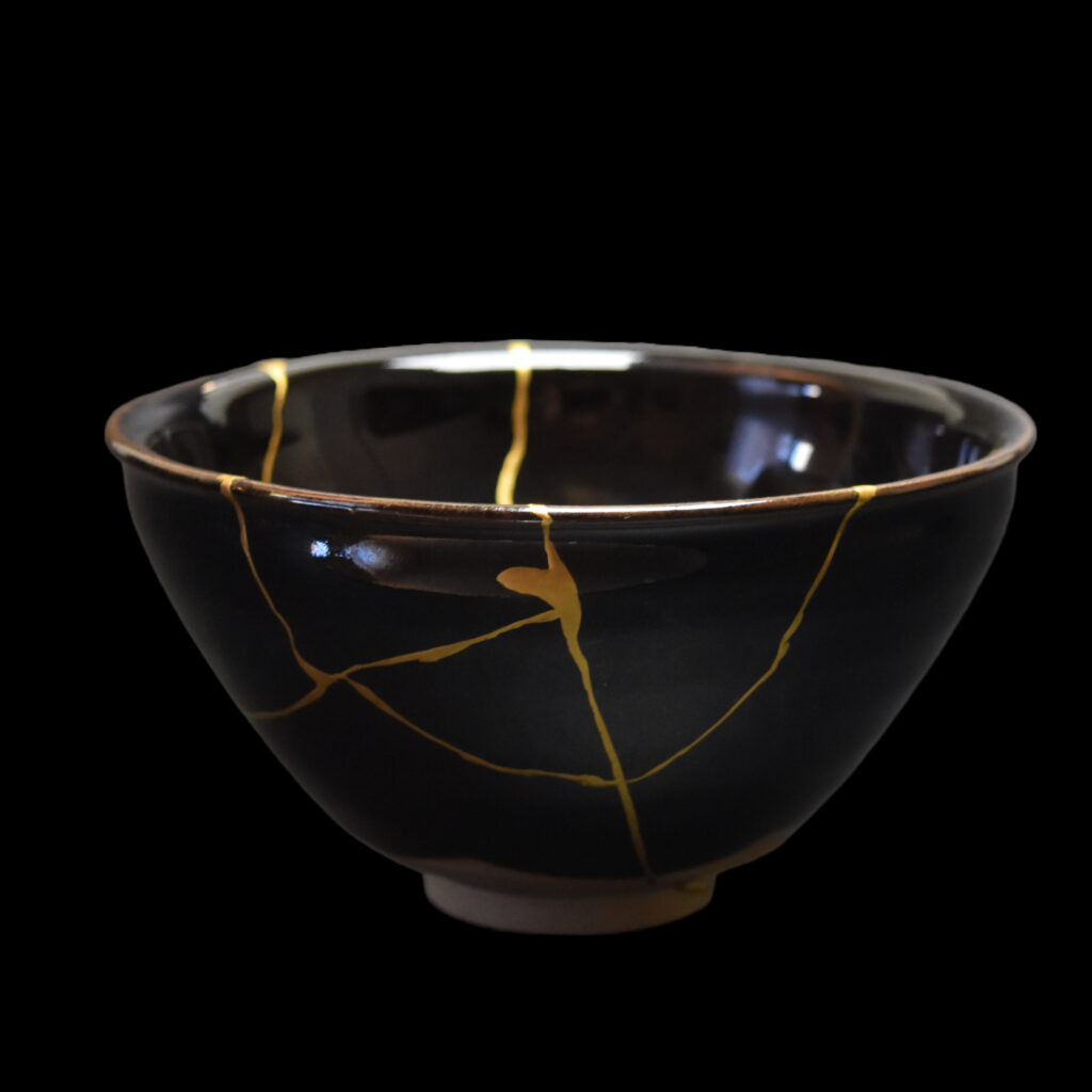 Traditional Kintsugi Shop: Kintsugi By Myriam greff