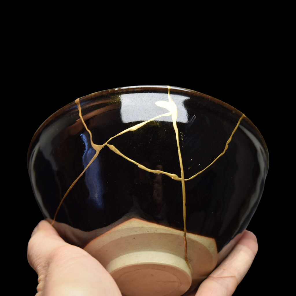 Traditional Kintsugi Shop: Kintsugi By Myriam greff