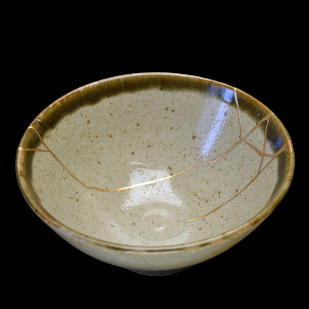Traditional Kintsugi Shop: Kintsugi By Myriam greff
