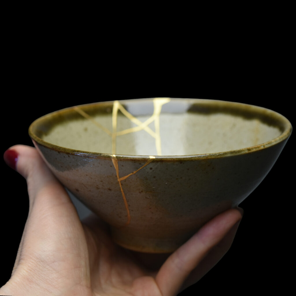 Traditional Kintsugi Shop: Kintsugi By Myriam greff