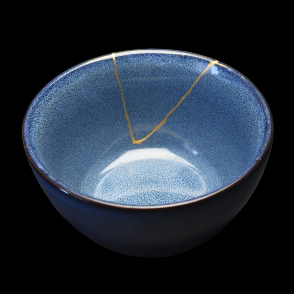 Traditional Kintsugi Shop: Kintsugi By Myriam greff