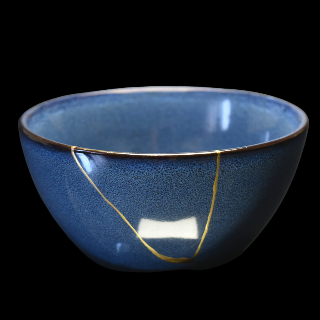 Traditional Kintsugi Shop: Kintsugi By Myriam greff