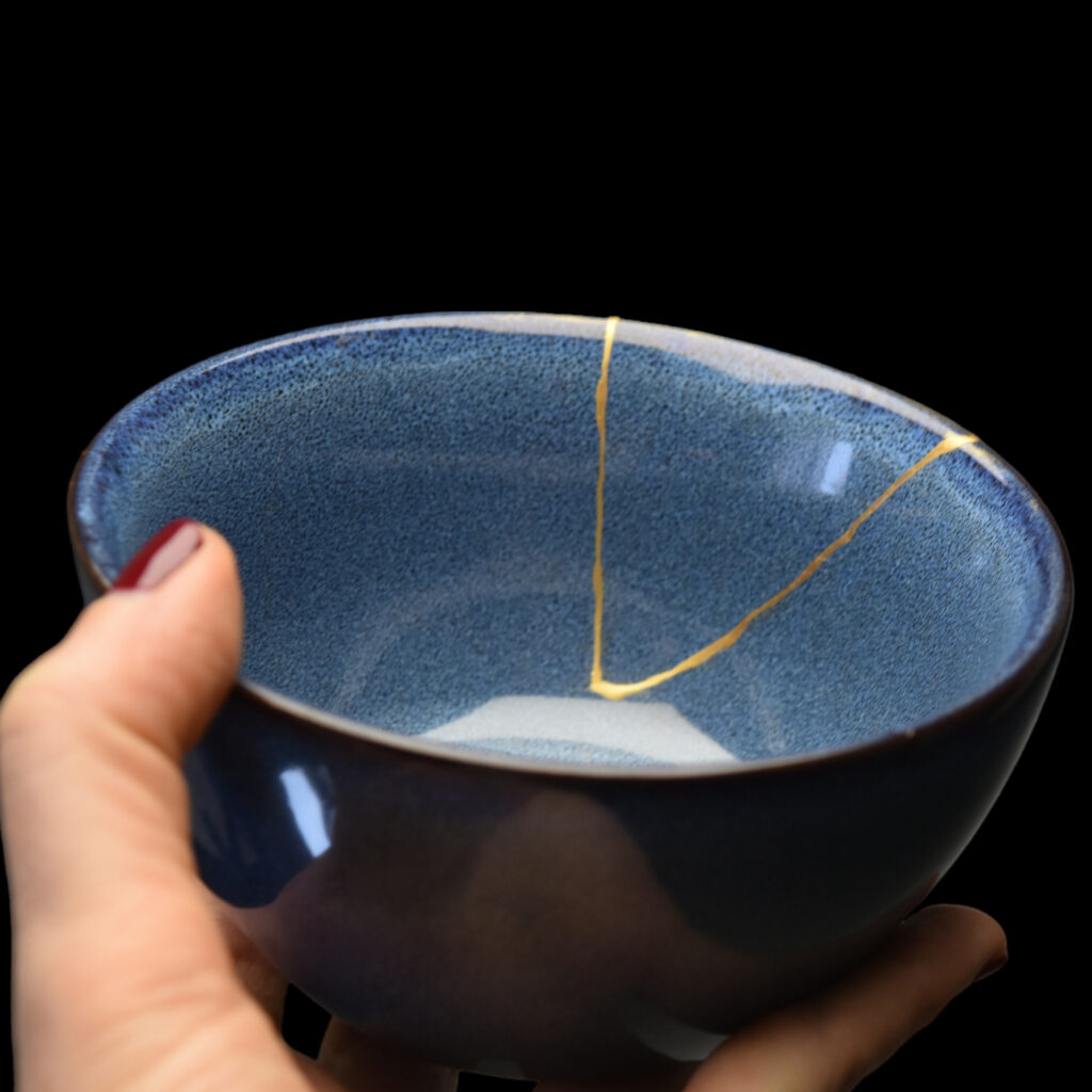 Traditional Kintsugi Shop: Kintsugi By Myriam greff
