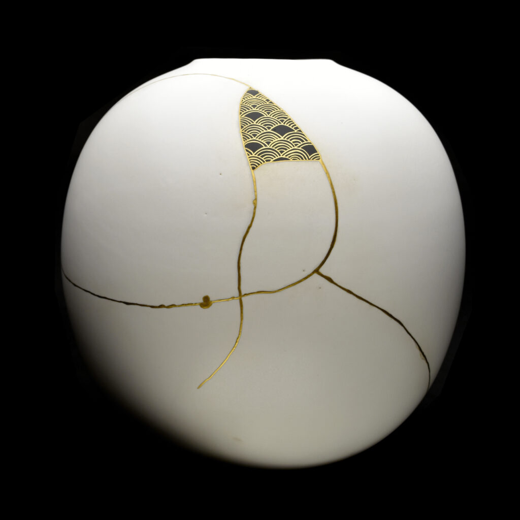 Traditional Kintsugi Shop: Kintsugi By Myriam greff