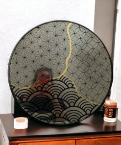 Alternative view of Yobitsugi circular mirror