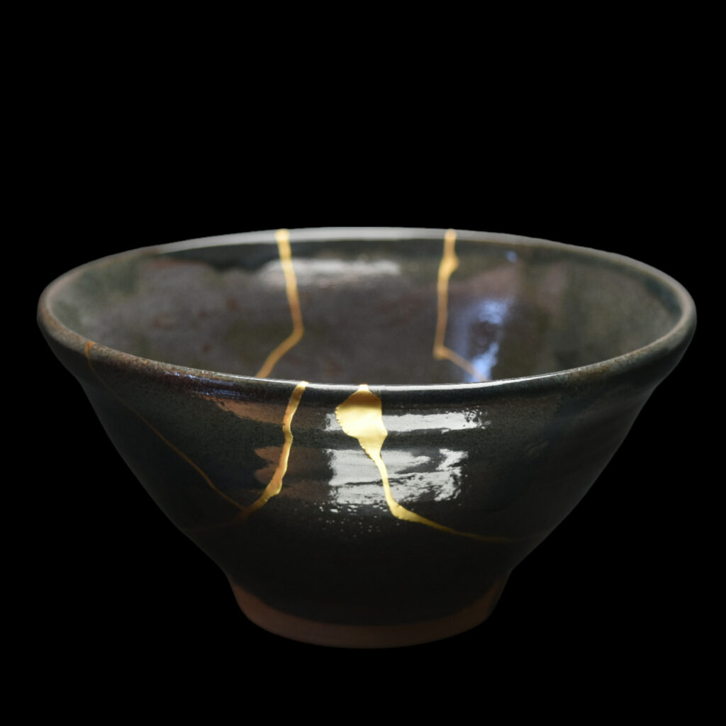 Traditional Kintsugi Shop: Kintsugi By Myriam greff