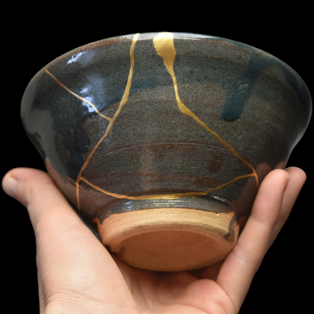 Traditional Kintsugi Shop: Kintsugi By Myriam greff