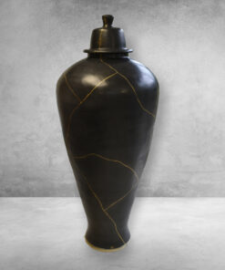 Alternative view of Floor vase kintsugi "Ebonia"