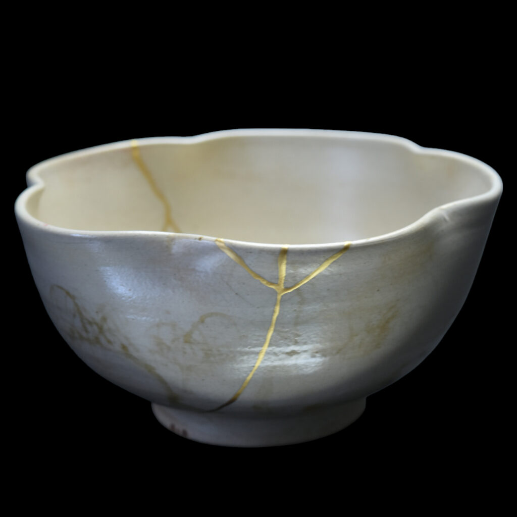 Traditional Kintsugi Shop: Kintsugi By Myriam greff