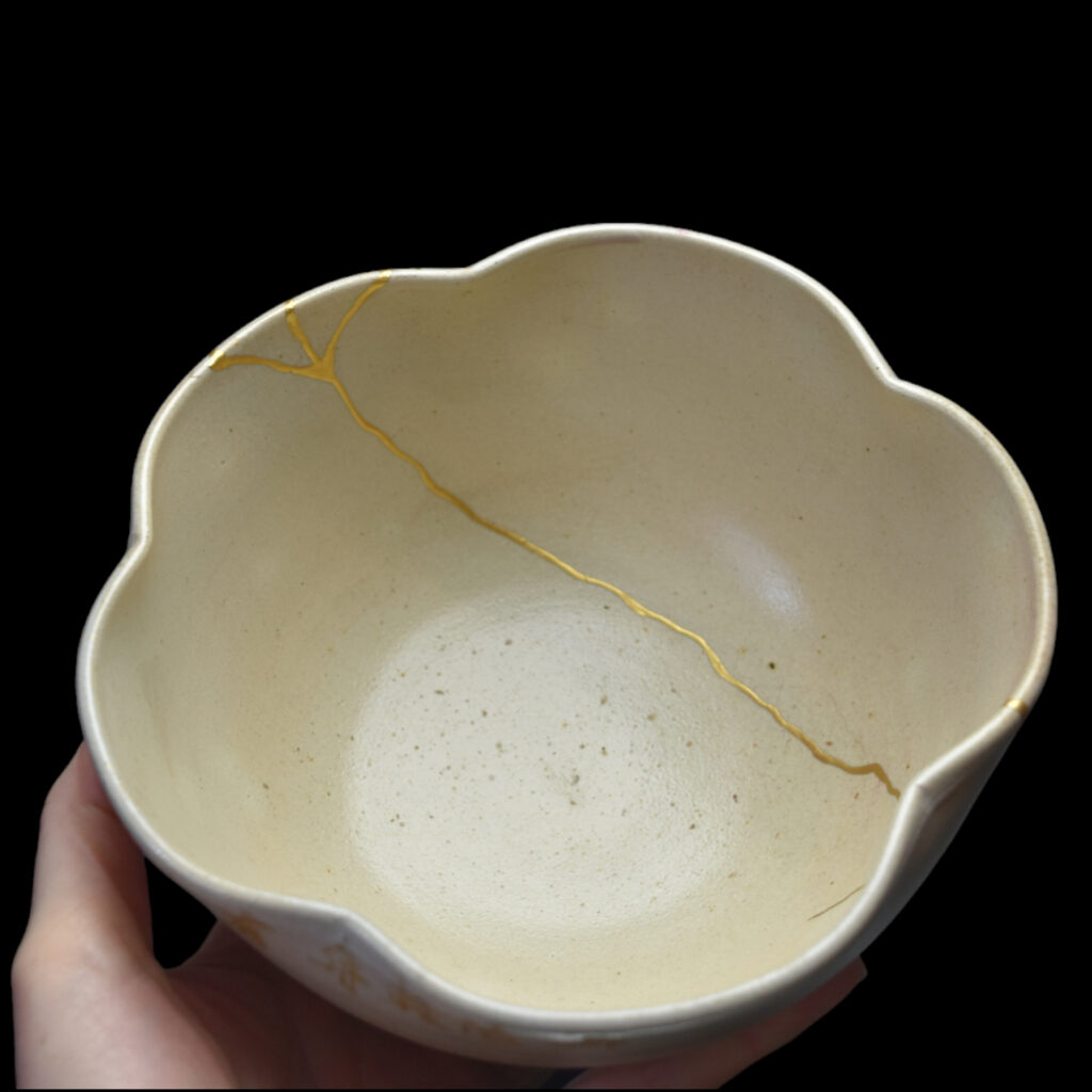 Traditional Kintsugi Shop: Kintsugi By Myriam greff