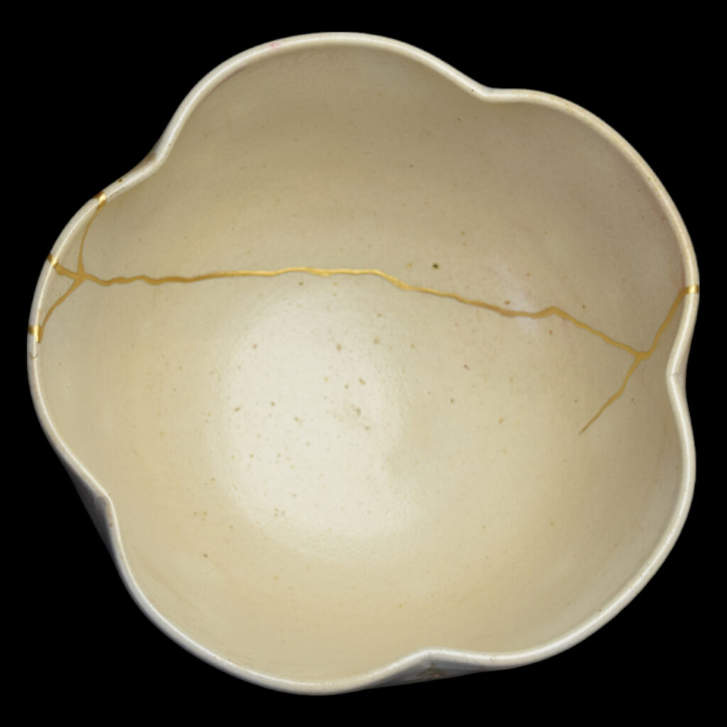 Traditional Kintsugi Shop: Kintsugi By Myriam greff