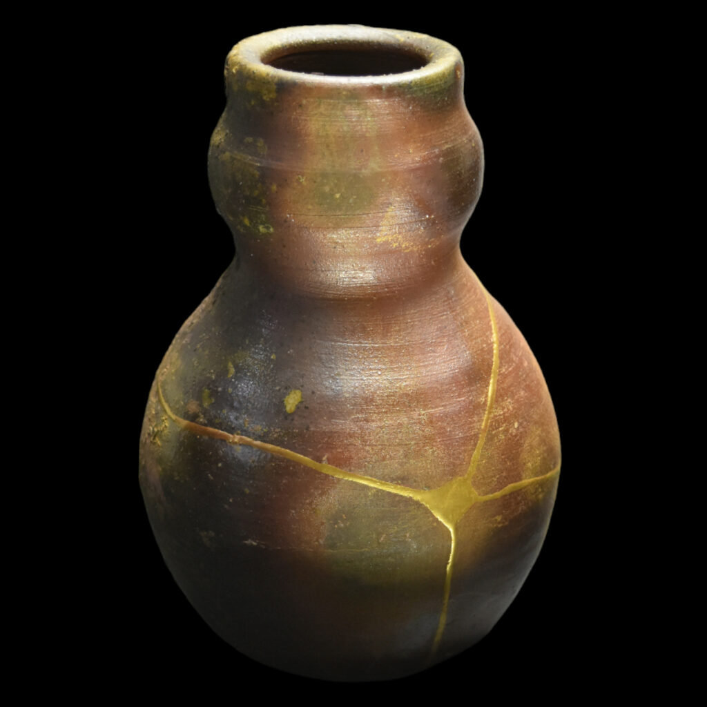 Traditional Kintsugi Shop: Kintsugi By Myriam greff
