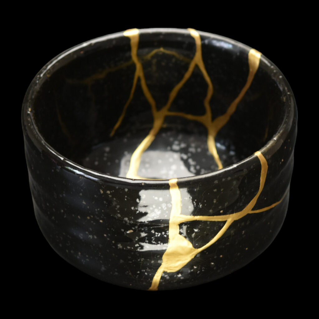 Traditional Kintsugi Shop: Kintsugi By Myriam greff