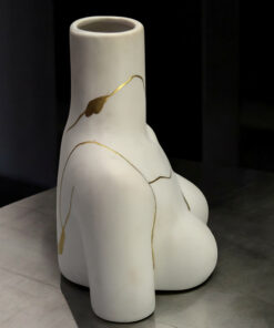 Alternative view of Kintsugi woman buste vase