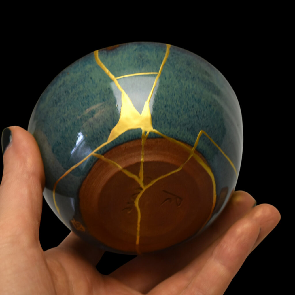 Traditional Kintsugi Shop: Kintsugi By Myriam greff