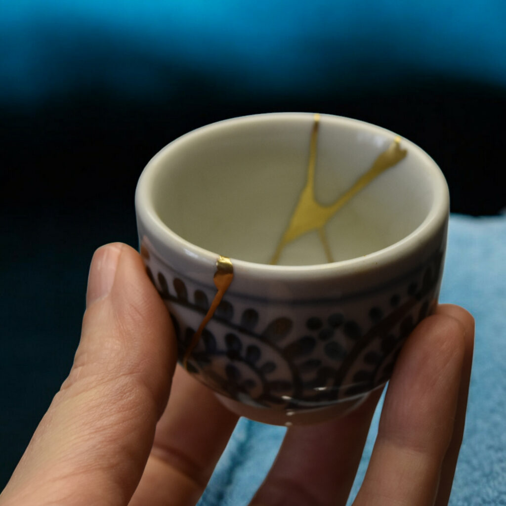 Traditional Kintsugi Shop: Kintsugi By Myriam greff
