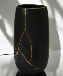 Alternative view of Kintsugi Black face vase