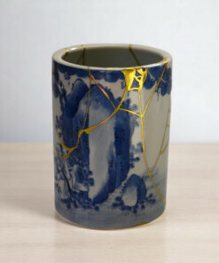 Alternative view of Rare 19th Century Chinese Porcelain Brush Pot for Vietnam