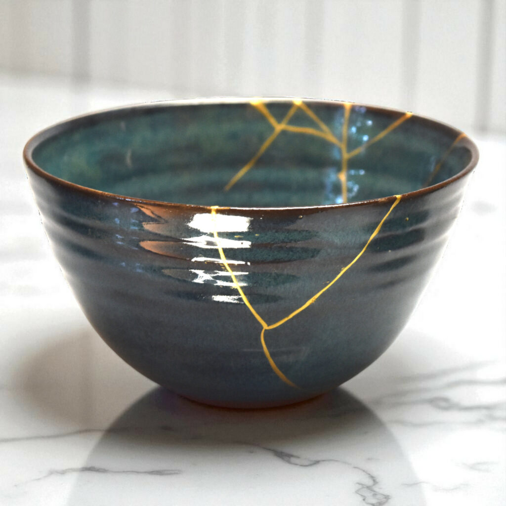 Traditional Kintsugi Shop: Kintsugi By Myriam greff