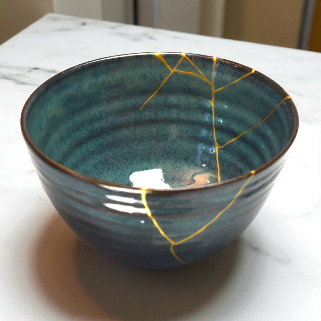 Traditional Kintsugi Shop: Kintsugi By Myriam greff