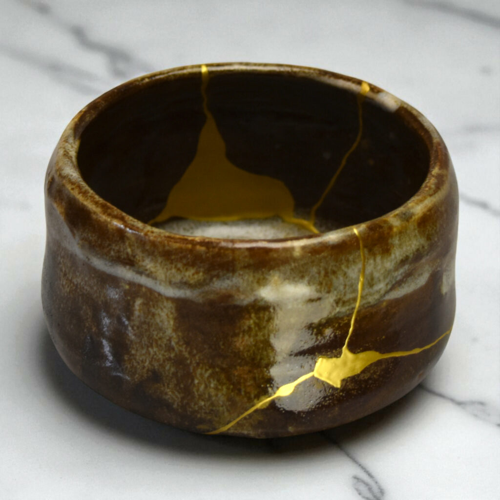 Traditional Kintsugi Shop: Kintsugi By Myriam greff
