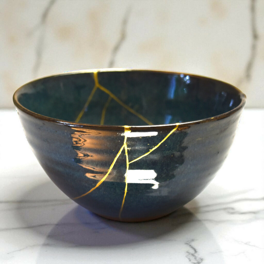 Traditional Kintsugi Shop: Kintsugi By Myriam greff