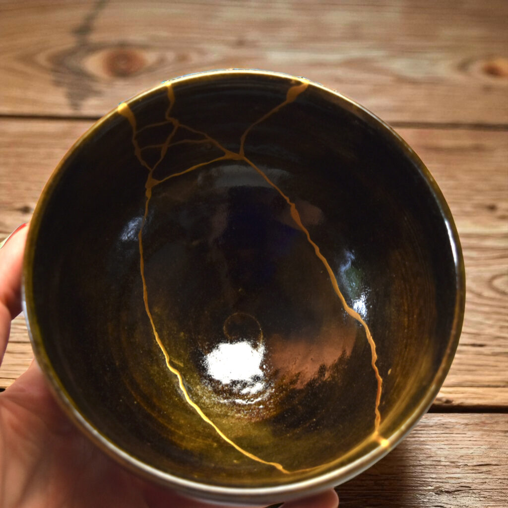 Traditional Kintsugi Shop: Kintsugi By Myriam greff