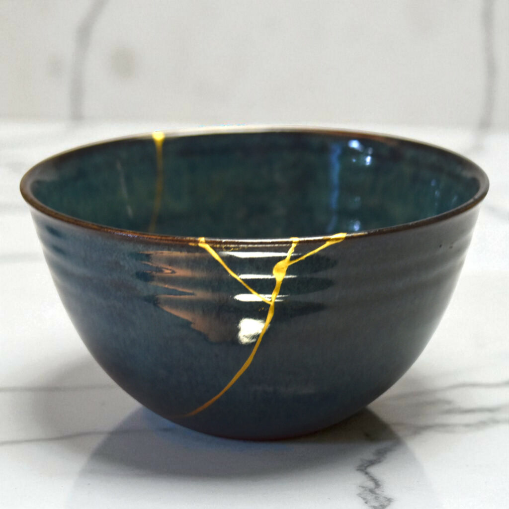 Traditional Kintsugi Shop: Kintsugi By Myriam greff