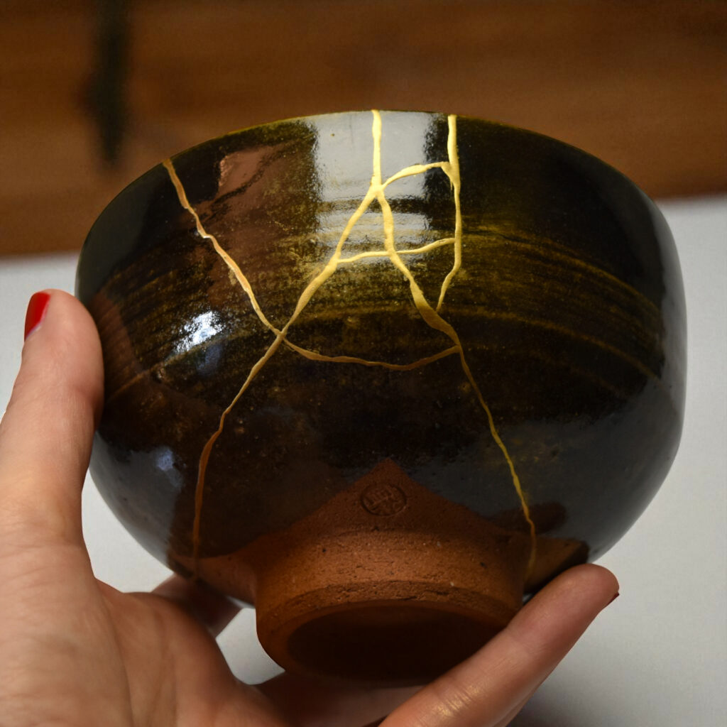 Traditional Kintsugi Shop: Kintsugi By Myriam greff