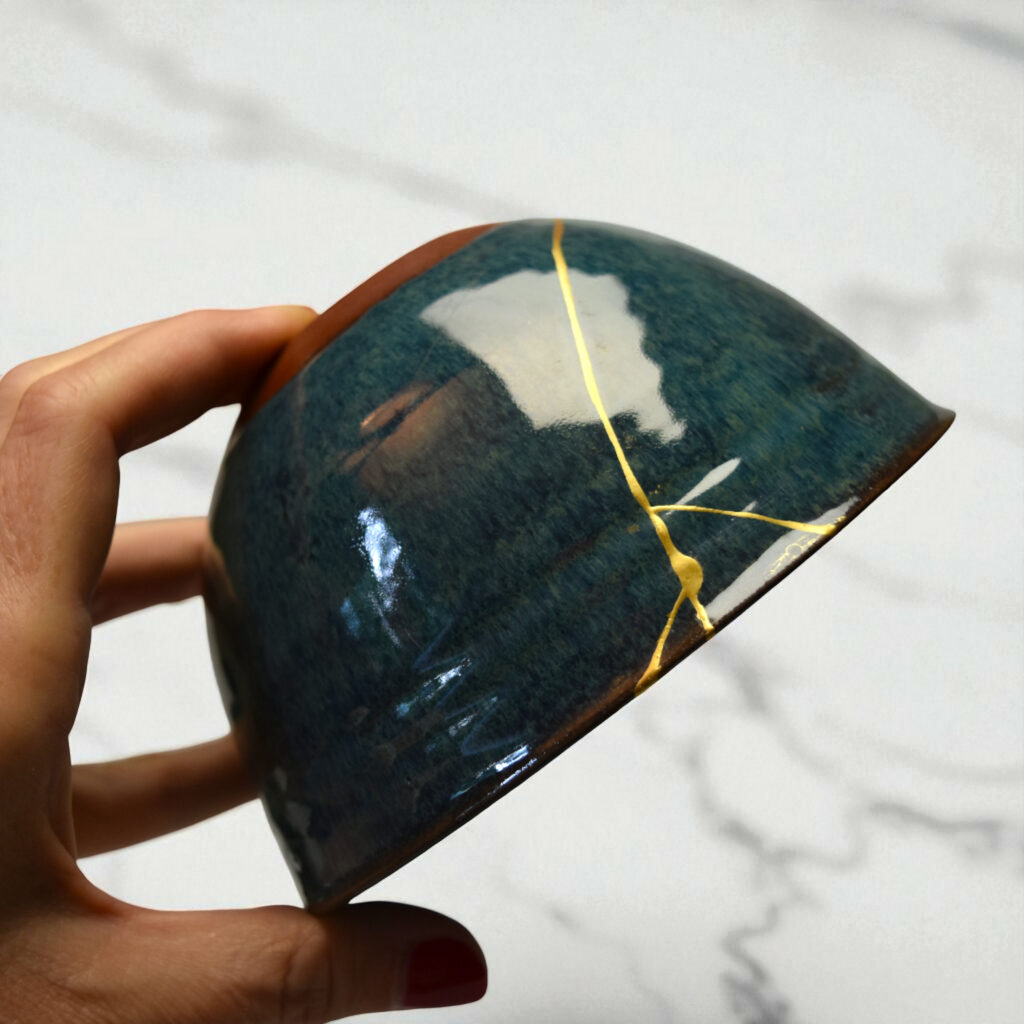 Traditional Kintsugi Shop: Kintsugi By Myriam greff