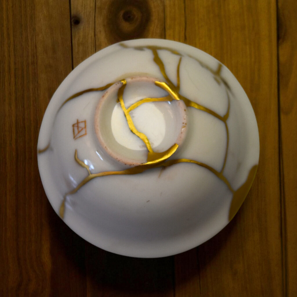 Traditional Kintsugi Shop: Kintsugi By Myriam greff