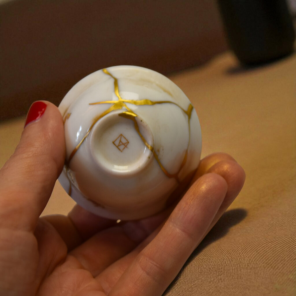 Traditional Kintsugi Shop: Kintsugi By Myriam greff