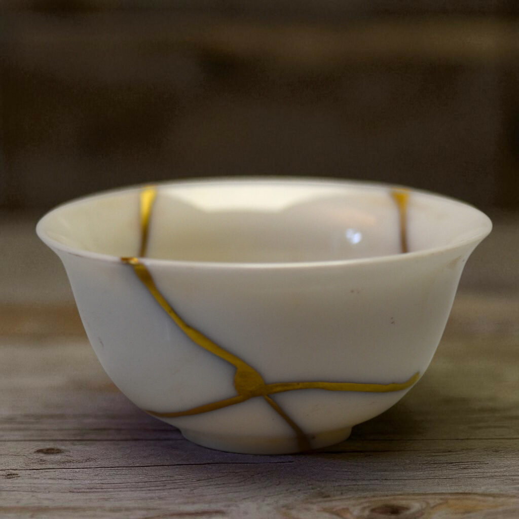 Traditional Kintsugi Shop: Kintsugi By Myriam greff