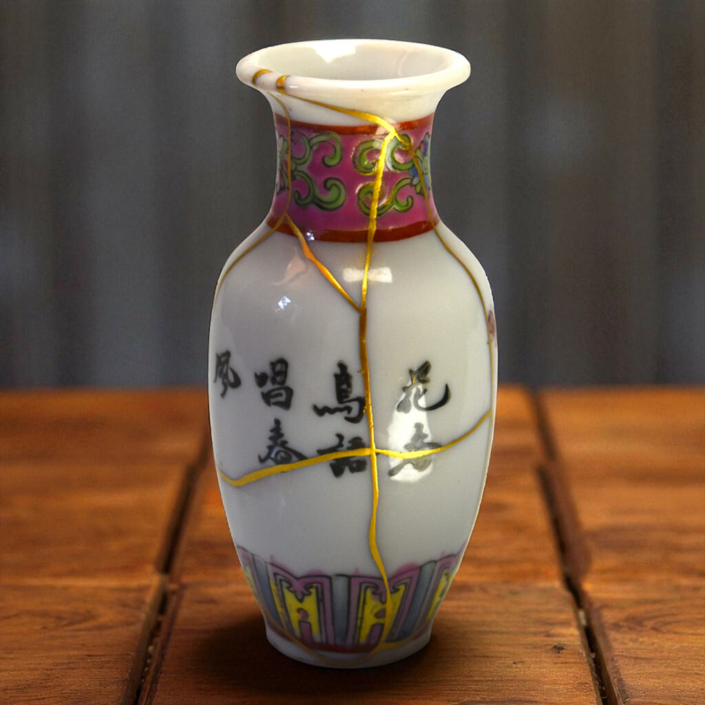 Traditional Kintsugi Shop: Kintsugi By Myriam greff