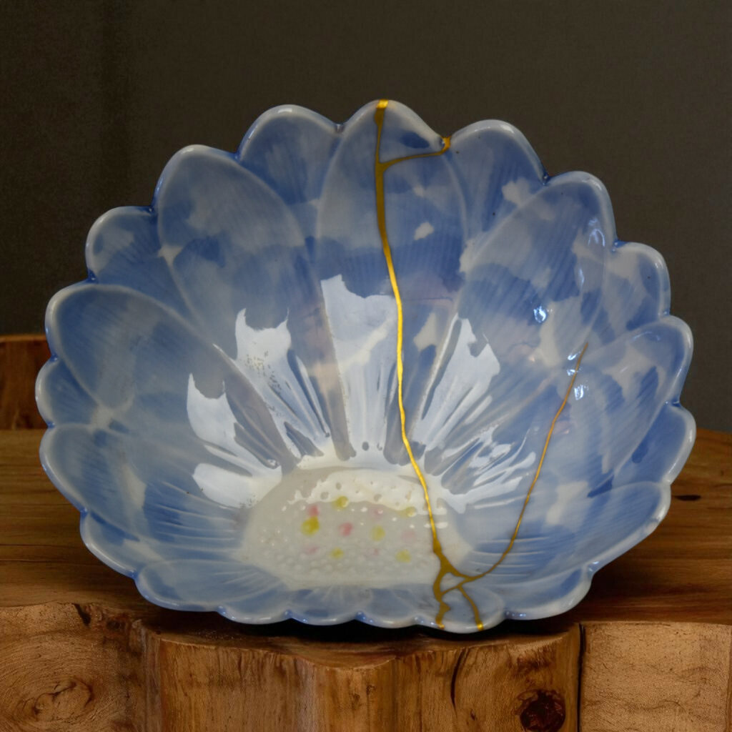 Traditional Kintsugi Shop: Kintsugi By Myriam greff