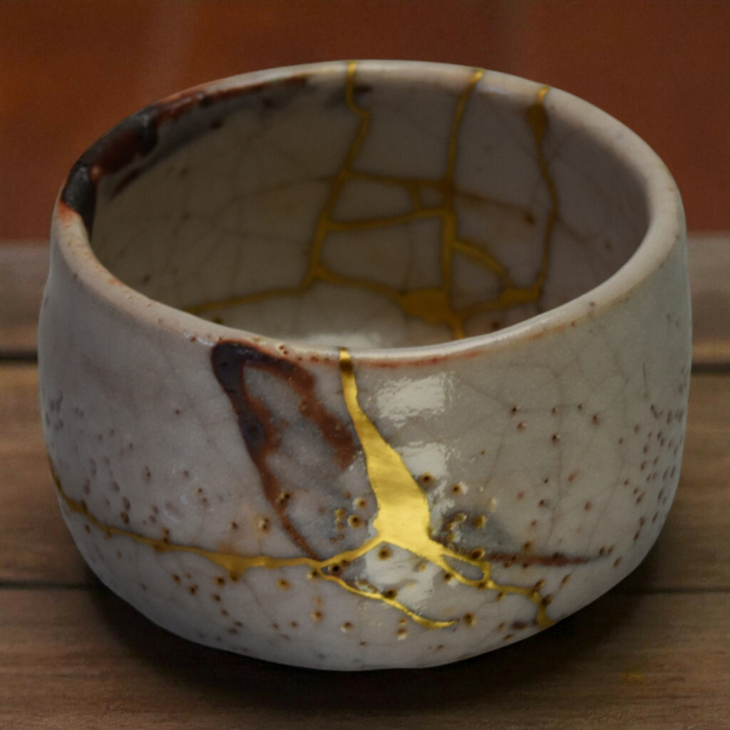 Traditional Kintsugi Shop: Kintsugi By Myriam greff