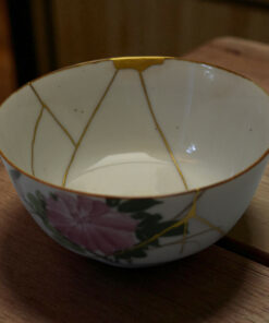Alternative view of Japanese Porcelain Bowl - Pink Peony - Kintsugi