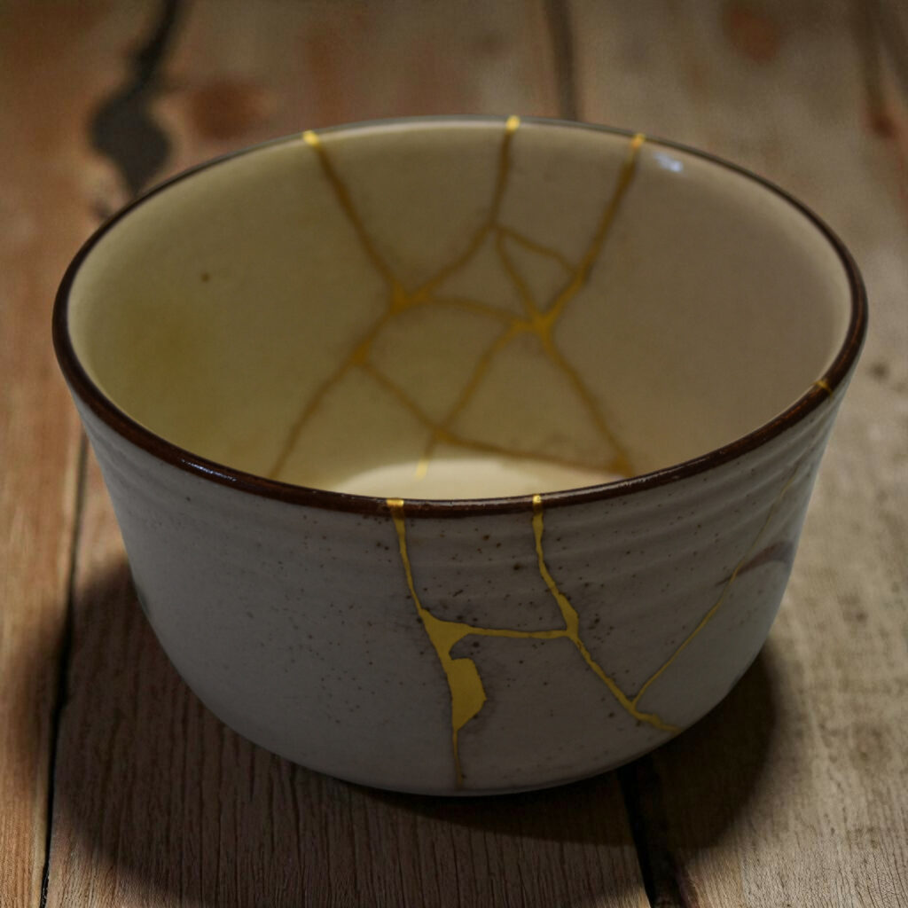 Traditional Kintsugi Shop: Kintsugi By Myriam greff