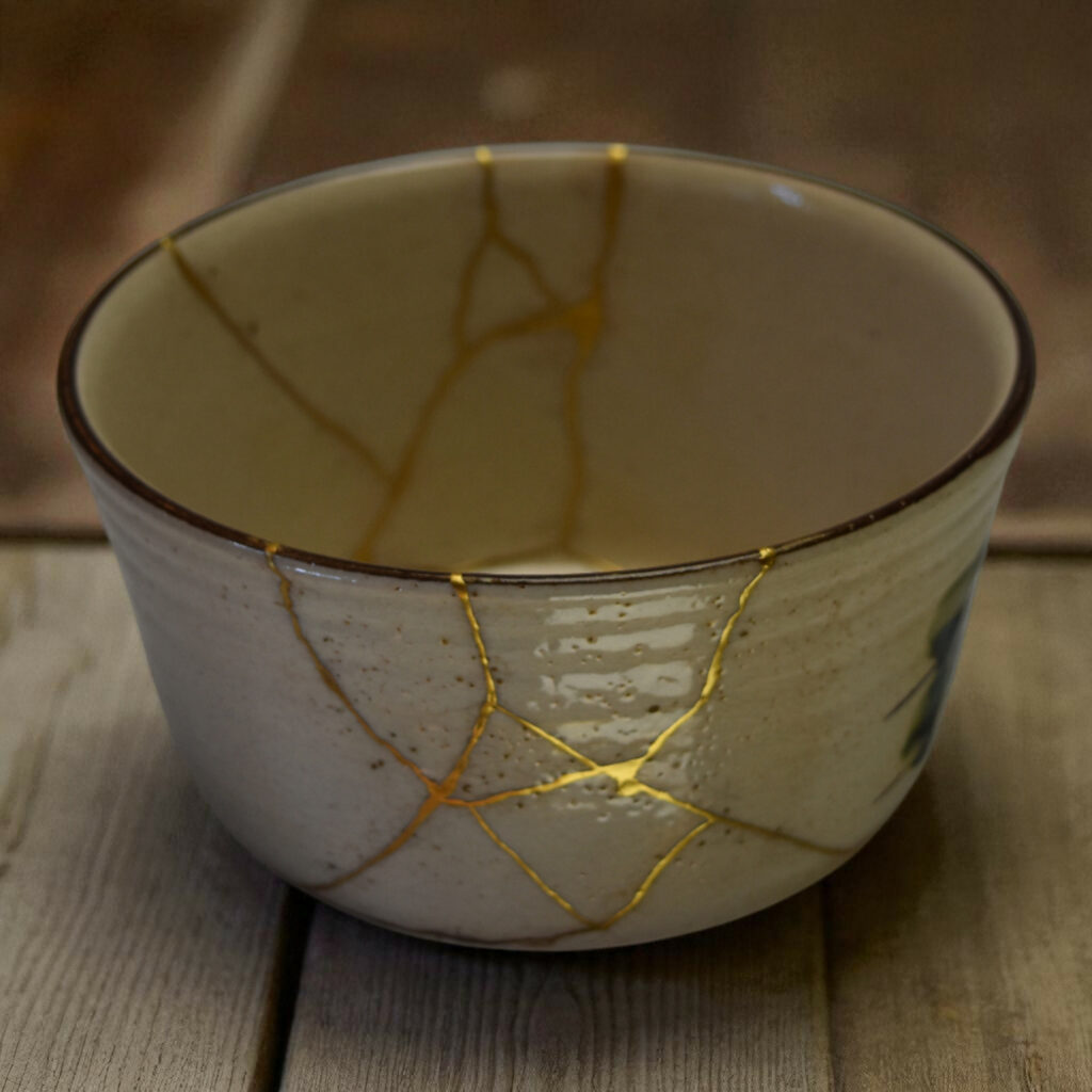 Traditional Kintsugi Shop: Kintsugi By Myriam greff