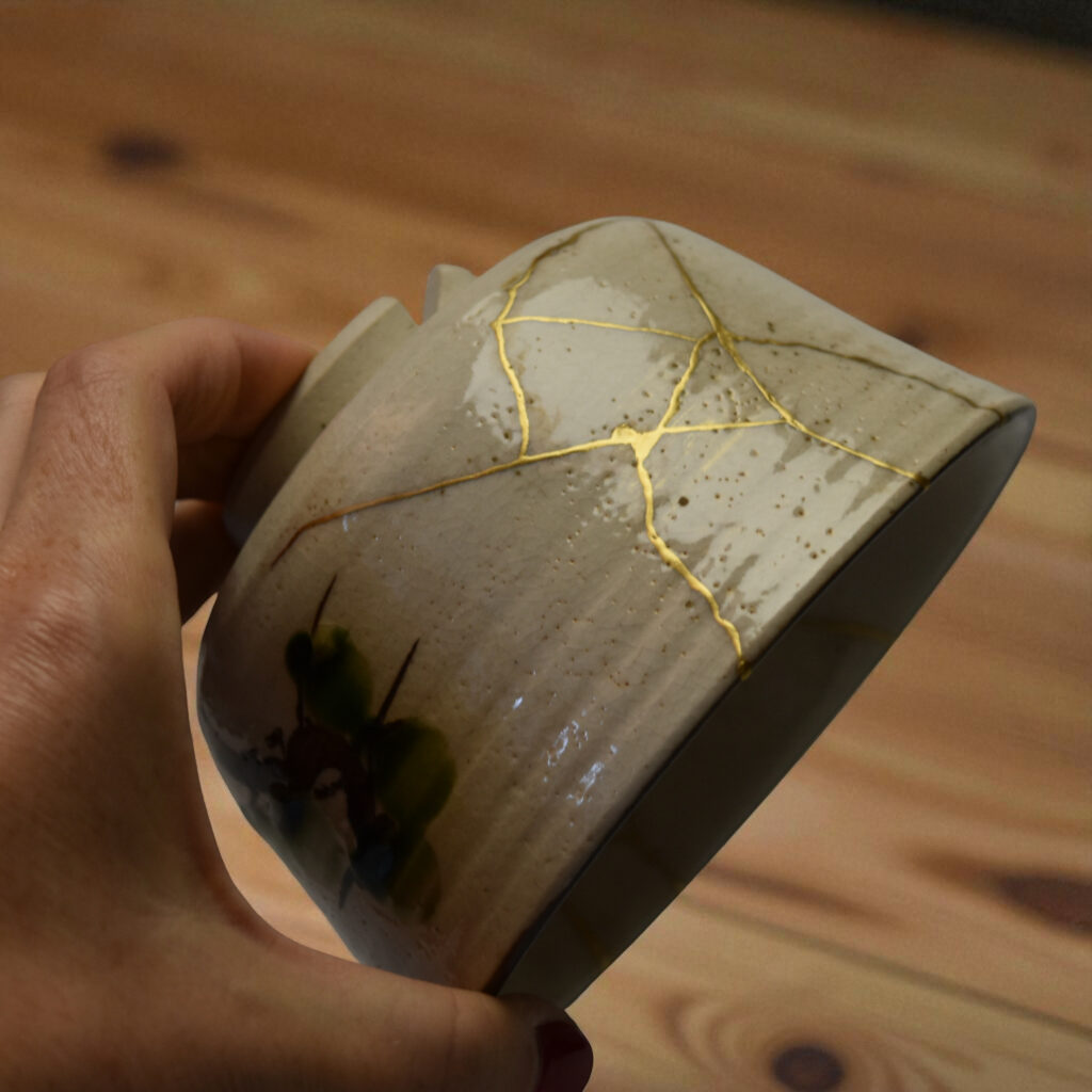 Traditional Kintsugi Shop: Kintsugi By Myriam greff