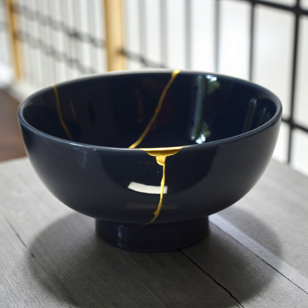 Traditional Kintsugi Shop: Kintsugi By Myriam greff