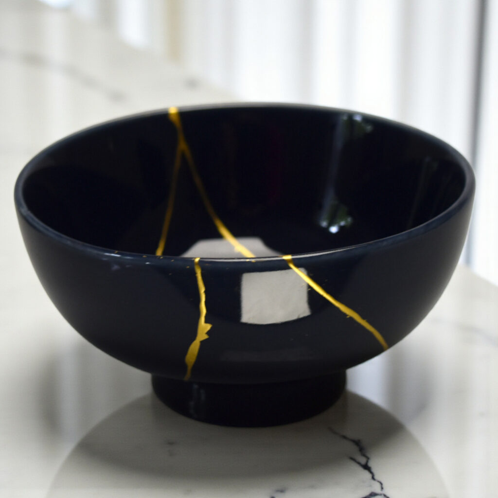 Traditional Kintsugi Shop: Kintsugi By Myriam greff