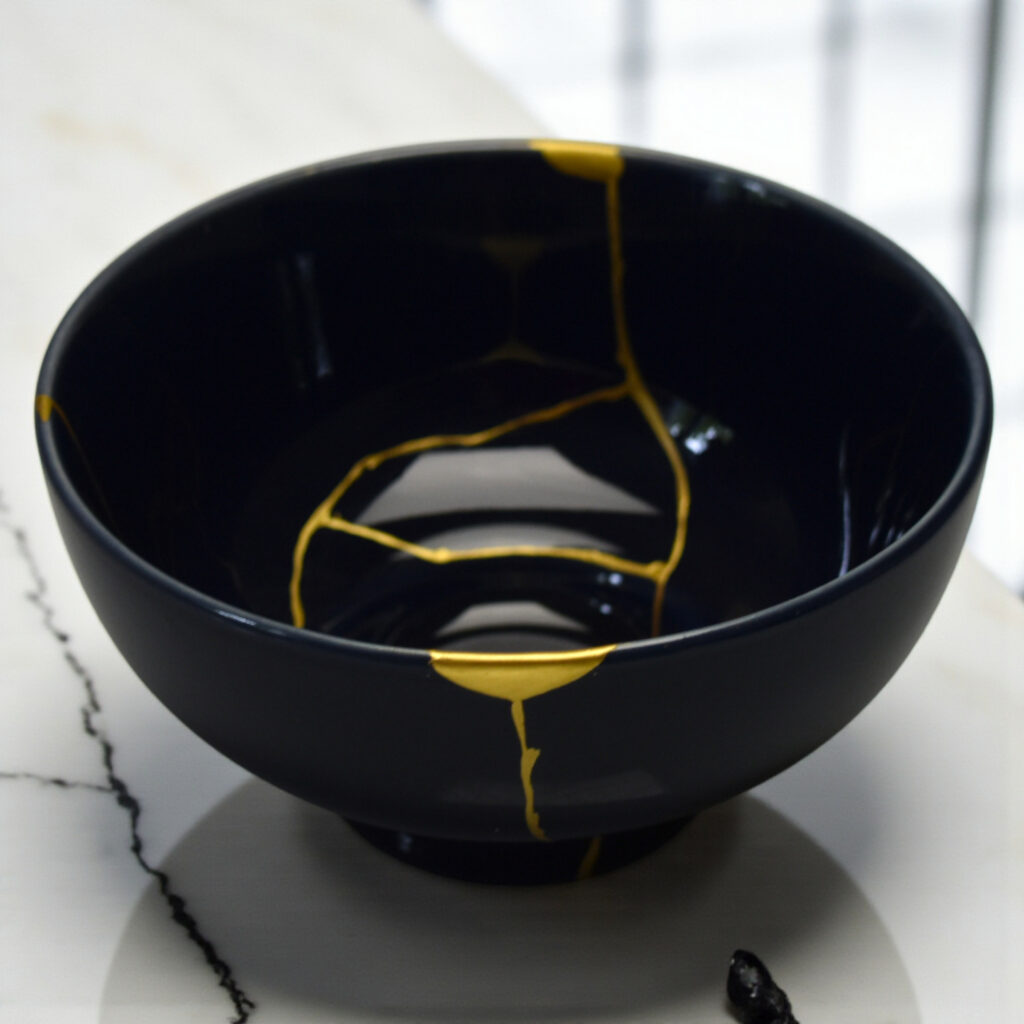 Traditional Kintsugi Shop: Kintsugi By Myriam greff