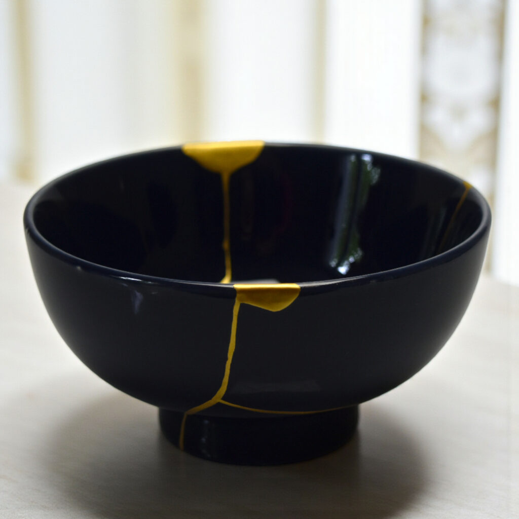 Traditional Kintsugi Shop: Kintsugi By Myriam greff