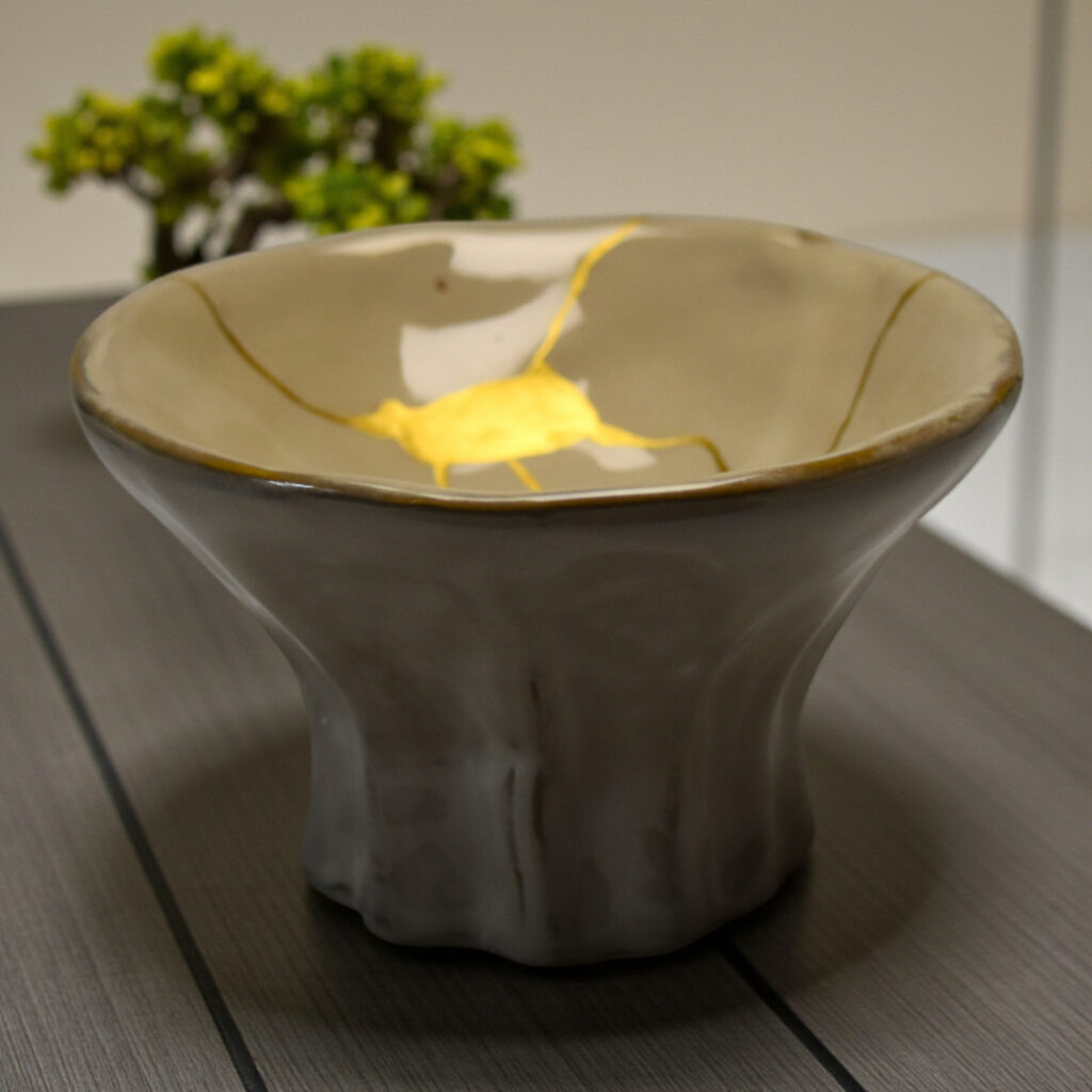 Traditional Kintsugi Shop: Kintsugi By Myriam greff